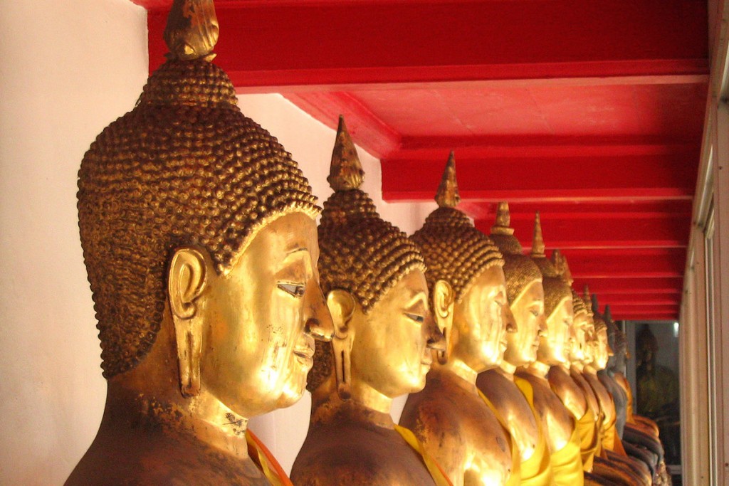 buddha statues